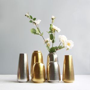 Modern Decorative Flower Vase In Metal Finish For Chic Interior Styling And Elegant Presentation - Product Image 2