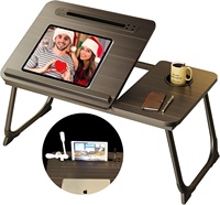 Table d'appoint réglable pour ordinateur portable Global Orbit GO-09 avec USB et porte-gobelet, surface pliable en MDF, idéale pour le lit
