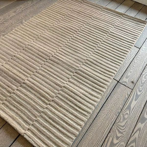 Alfombra de Lana Hecha a Mano con Textura Abstracta en Relieve, Pelo Suave y Afelpado, Ecológica, Apta para Mascotas, Diseño Moderno para Sala de Estar - Product Image 2