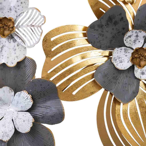 Décoration murale en métal doré, gris et blanc, motif floral contemporain, arrangement floral sculptural pour salon et chambre de luxe - Product Image 3
