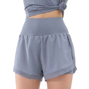 Shorts de course pour femmes de qualité supérieure, séchage rapide, extensibles, légers et confortables, pour la course sur sentier et les séances sur piste - Product Image 1