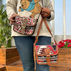 Bolso bandolera de cuero Kilim genuino hecho a mano con patrón Tribal nuevo con correa ajustable y bolso cruzado étnico bohemio con múltiples bolsillos para mujer - Product Image 3