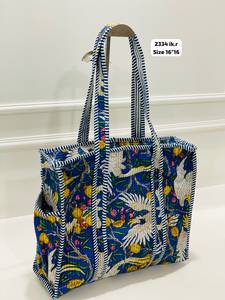 Sac fourre-tout à bandoulière matelassé floral de style mode pour femme, haute qualité, fermeture éclair, grande capacité, couleur personnalisable, toutes les options - Product Image 6