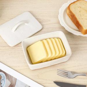 Boîte à beurre rustique mouchetée avec couvercle à poignée incurvée, base profonde, élégante, pour comptoir de cuisine, présentoir à beurre - Product Image 3