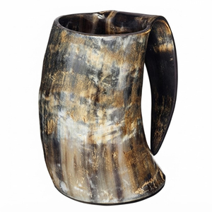 Chope à bière médiévale artisanale avec logo personnalisé, en corne de bœuf naturelle, sans danger pour les aliments, avec base en bois, vente en gros, mug à boire en corne de Viking - Product Image 6