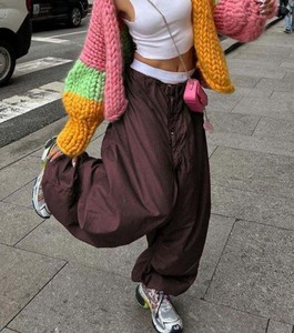 Nouveau pantalon cargo parachute pour femme, coupe large, en coton tissé, élastique, tendance, très écologique, coupe-vent, pour le travail et le sport, pour le dropshipping - Product Image 3