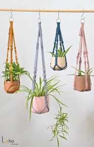 Porte-plantes en macramé fait main, corbeille suspendue en corde de coton pour pots d'intérieur - Product Image 5