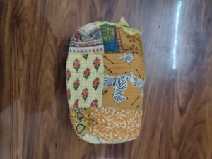 Corn husk clutch pouch Durable makeup pouch wholesale Soft portable puffer bag Lightweight cosmetic casecaseble Wholesale - Product Image 4