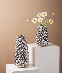 Jarrón de Hierro Moderno Estilo Costero de 14 Pulgadas, Hecho a Mano, Ecológico, Decorativo, para Regalo de Inauguración de Casa - Product Image 4