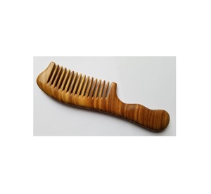 Peine de Madera Natural Personalizado, Peine de Madera Hecho a Mano de Primera Calidad, Herramientas para el Cuidado del Cabello - Product Image 1