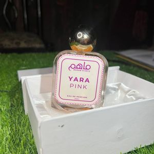 Perfume Pink Eau De Parfum 50ml para Mujer, Lujoso y Clásico, Empaque Satinado, Tapa Esférica Dorada, Aroma Floral Oriental Dulce y Duradero - Product Image 3