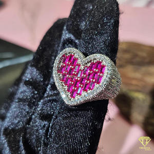 Anillo de Plata 925 con Diamante Cultivado en Laboratorio en Forma de Corazón, Tono Dorado, Joyería de Lujo con Piedras Completas para Compradores Mayoristas - Product Image 2
