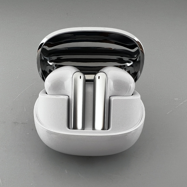 China Factory's TWS Wireless Earbuds with Fast Delivery Custom Logo Sports Earphones & Headphones Wholesale Price in Stock