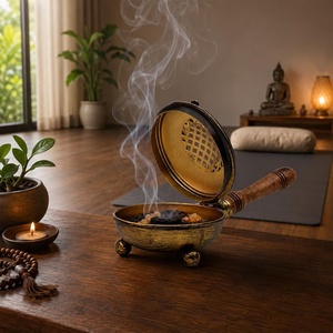 Brûleur d'encens en laiton avec poignée en bois, diffuseur aromatique, utilisation toute saison - Product Image 6