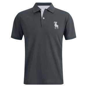 Chemise de golf pour homme en jersey polyester/coton à manches courtes, couleur corail, avec logo de chèvre imprimé par transfert thermique sur le devant, coupe décontractée classique - Product Image 2