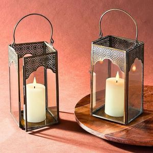 Portavelas con aberturas rectangulares y puerta abatible, centro de mesa decorativo para el hogar, días festivos y bodas, linterna de metal marroquí tipo jarrón - Product Image 4