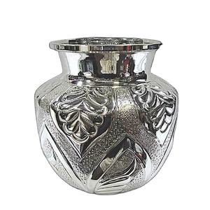 Vase en aluminium durable Kalash Pooja pour les cérémonies religieuses, l'utilisation au temple, les rituels de mariage et la décoration quotidienne à la maison - Product Image 1