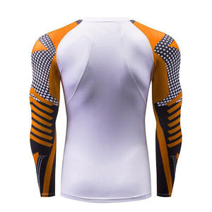 Ventes en gros de rash guards personnalisés avec logo, manches longues, tissu extensible pour le surf, la plongée, le paddleboard et les activités de fitness en plein air - Product Image 6