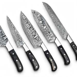 Ensemble de couteaux de cuisine en acier damas artisanal, 5 pièces, couteau de chef, Santoku, couteau à éplucher, manche noir - Product Image 2