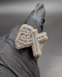 Anillo de Diamante Moissanite VVS Chapado en Rodio, Corte Baguette y Redondo, Estilo Hiphop, Joyería Unisex, Anillo para Uso Diario - Product Image 1