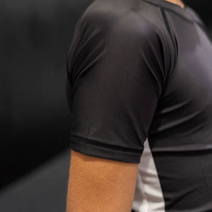 ชุดเสื้อและกางเกง MMA สำหรับผู้ใหญ่แบบสั่งทำพิเศษ พร้อมลายพิมพ์แบบ Heat-Transfer สำหรับ BJJ Rash Guard Grappling NO GI ชุดต่อสู้ ผลิตโดย OEM - Product Image 6