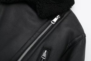 Chaqueta de Motero de Cuero Negra con Forro de Piel Sintética, Manga Larga, Resistente al Viento, para Invierno, Estilo Unisex para Adultos - Product Image 4