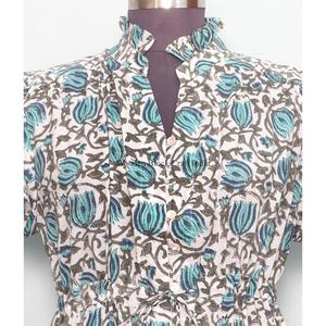 Vestidos Cortos Casuales y Sexys para Mujer, de Alta Calidad, Personalizables al por Mayor, con Estampado Floral, Manga Corta y Corte Ajustado - Product Image 4