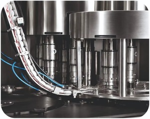Máquina Tapadora Automática Rotativa de Tornillo Fabricada en India para un Cierre Seguro de Botellas, Producción Continua Disponible para la Venta - Product Image 2