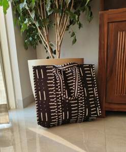 Bolso Tote de Algodón Acolchado Estilo Indio |   Bolso de Hombro de Tela Estampada Hecho a Mano |   Bolsa de Compras Ecológica Reutilizable con Estampado Artesanal. 100% Algodón - Product Image 1