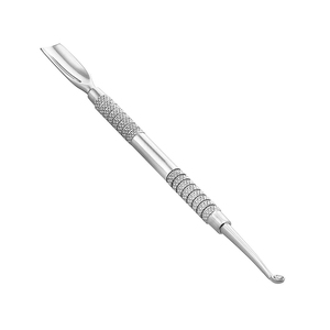 MARI INSTRUMENTS Empujador de Cutículas Profesional de Doble Punta de Acero Inoxidable con Gancho de Limpieza Curvo y Agarre Antideslizante para Manicura - Product Image 2