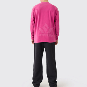 T-shirt en coton rose uni à manches longues et coupe oversize pour homme, col rond, coupe décontractée, logo au dos - Product Image 6
