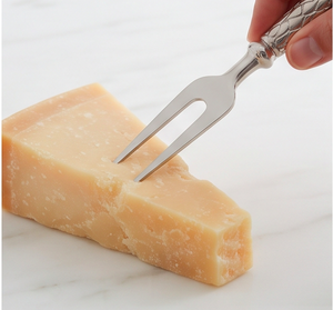 Juego de 3 piezas de cuchillos para queso de acero inoxidable, tenedor y cuchillo para servir queso con mango plateado texturizado para uso en la cocina. - Product Image 5