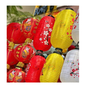 Lanterne en soie artisanale de luxe de Hoi An pour la décoration intérieure hôtelière - Product Image 1