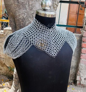 Armadura de hombro de malla medieval, collar de aluminio, disfraz plateado Yousuf Parvez - Product Image 2