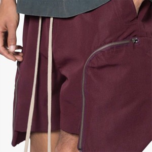 2025 Short de fitness de haute qualité avec logo personnalisé pour hommes Pantalon court d'été avec bavoir fabriqué au Pakistan - Product Image 4