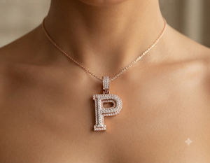 Collier tendance en or rose massif 10 carats avec pendentif lettre initiale personnalisée A-Z sertie de moissanite, cadeau idéal - Product Image 2