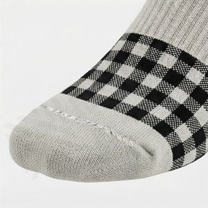 Chaussettes de compression longues pour l'entraînement, le cyclisme, la course à pied, le saut à la corde et les sports athlétiques, avec soutien musculaire, couleur personnalisable - Product Image 6