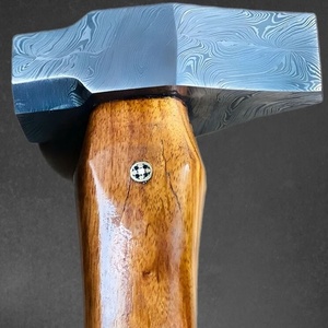 Martillo de Acero de Damasco Hecho a Medida con Empuñadura de Cuero, Ideal para Joyería, Fabricación de Cuchillos, Tallado en Madera, Caza, Hacha - Product Image 4
