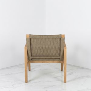 Chaises de salle à manger d'extérieur en teck massif séché au four, style scandinave, pour villa de villégiature, ensemble de fauteuils en corde tressée pour patio, mobilier contractuel d'Indonésie - Product Image 2