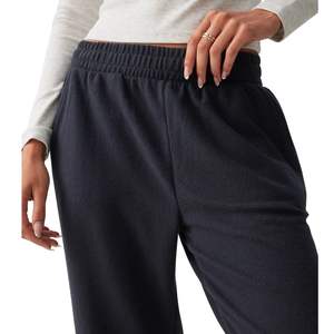 กางเกงวอร์มทรงหลวมเอวสูงสำหรับผู้หญิง มีกระเป๋า  รับผลิตตามแบบ พร้อมสกรีนโลโก้ ขายส่ง - Product Image 3