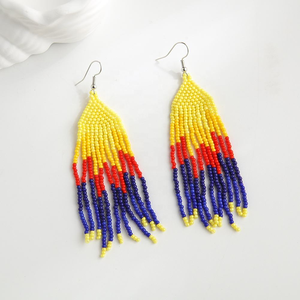 ต่างหูทำมือสุดหรูสไตล์วินเทจประดับลูกปัดหลากสีลายอินทรี ต่างหูพู่ประดับลูกปัดเม็ดเล็กสำหรับผู้หญิง ผลิตโดย MD HANDICRAFTS - Product Image 3