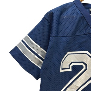 Chemise de sport en maille légère pour homme, respirante, confortable, vêtements de sport pour la salle de sport, la course à pied, la remise en forme et les activités quotidiennes - Product Image 4