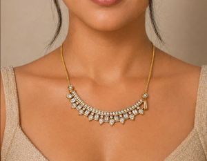 Elegante collar con colgante de diamante en forma de luna creciente para fiestas y eventos nocturnos, de proveedor indio al mejor precio. - Product Image 2