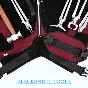 Kit d'outils pour fermeur de chevaux avec écarteur de sabots, marteau, tablier de sécurité en cuir, pince à feu, tire-sabot et pince à tête ronde - Product Image 3