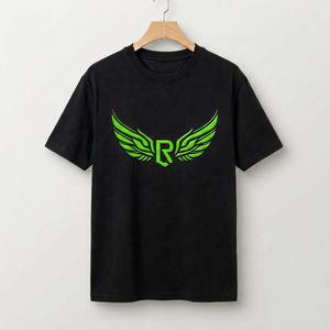 Camiseta de Hombre Negra con Logotipo de Alas en Relieve, Manga Corta, Cuello Redondo, Corte Regular, Informal, de Algodón Jersey - Product Image 5