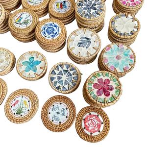 Wholesale Eco-friendly Bamboo <b>Seagrass</b> Natural Rattan Coaster <b>Placemat</b> Classic Flower Style Plate Wicker Crafts Made Vietnam - Product Image 1