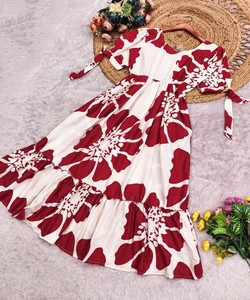VESTIDO MODERNO DE UNA PIEZA CON ESTAMPADO FLORAL DE CREPE PARA USO DIARIO, PRECIO AL POR MAYOR, PRENDAS ÉTNICAS, ROJO - Product Image 6