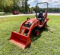 Minicargadora Retroexcavadora Kubota BX23 con Motor y Caja de Cambios, Tracción en las 4 Ruedas - Excavación Fácil, Envío Gratuito y Calidad Confiable
