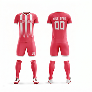 Ensemble de maillot et short de football personnalisé en polyester respirant avec impression par sublimation, numéro et nom personnalisés, pour unisexe - Product Image 1