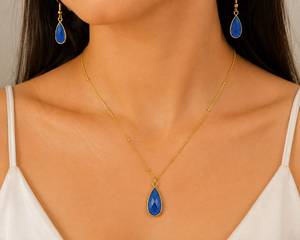 Conjunto de Collar Personalizado con Baño de Rodio, Colgante de Calcedonia Azul Oscuro en Forma de Lágrima, Cadena de Cable, Pendientes a Juego, Joyería de Lujo para Novia - Product Image 1
